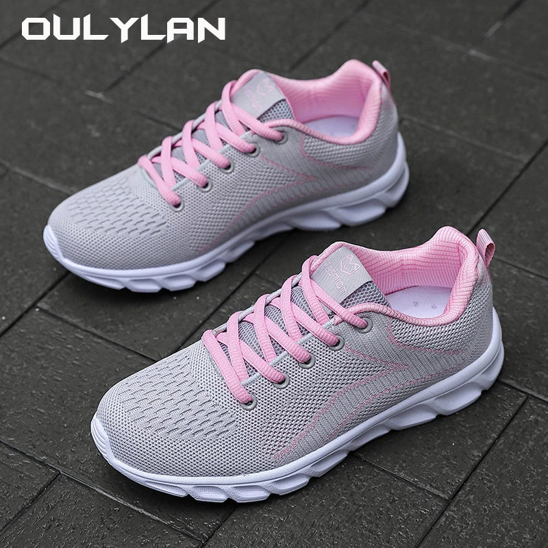 New Lightweight Soft Sole Outdoor Sports Spring and Autumn Sneakers Women Casual Mesh Comfort