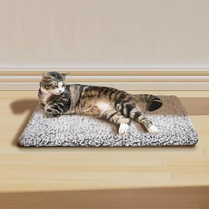 Cat Bed Waterproof Self-Warming Pet Mat Reflects Pet Body Heat Pet Warmer Pad For Constant Temperature Washable